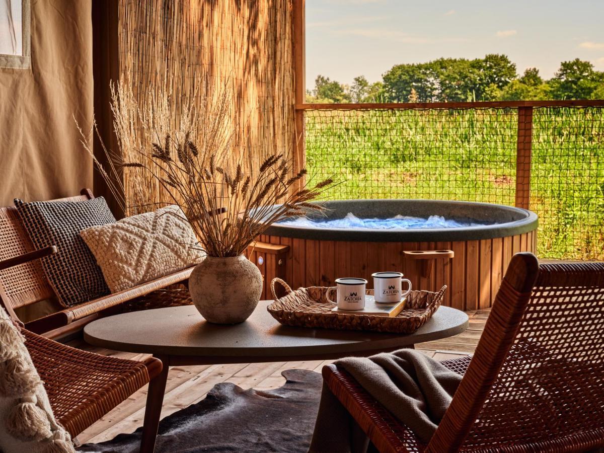 Zatoria Luxury Glamping Zator Hotel ภายนอก รูปภาพ