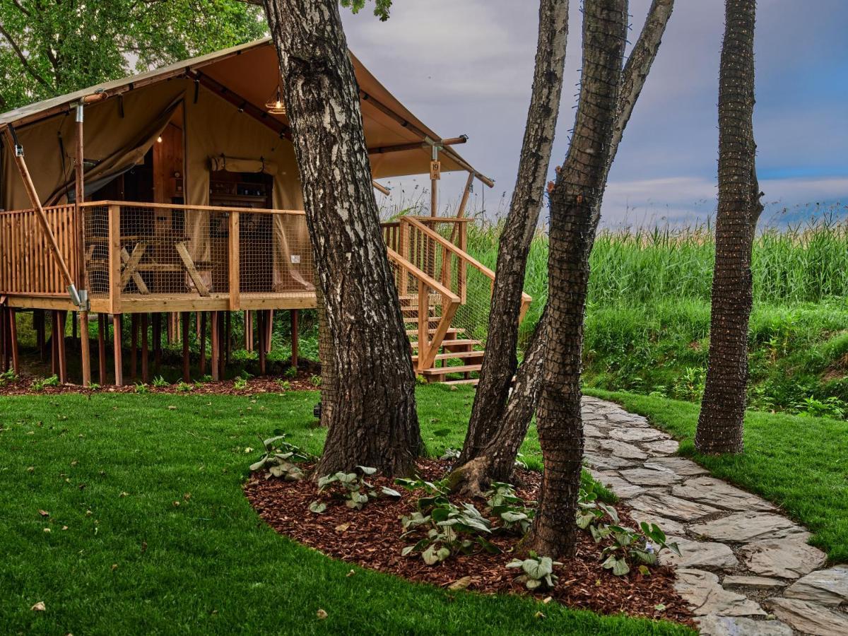 Zatoria Luxury Glamping Zator Hotel ภายนอก รูปภาพ