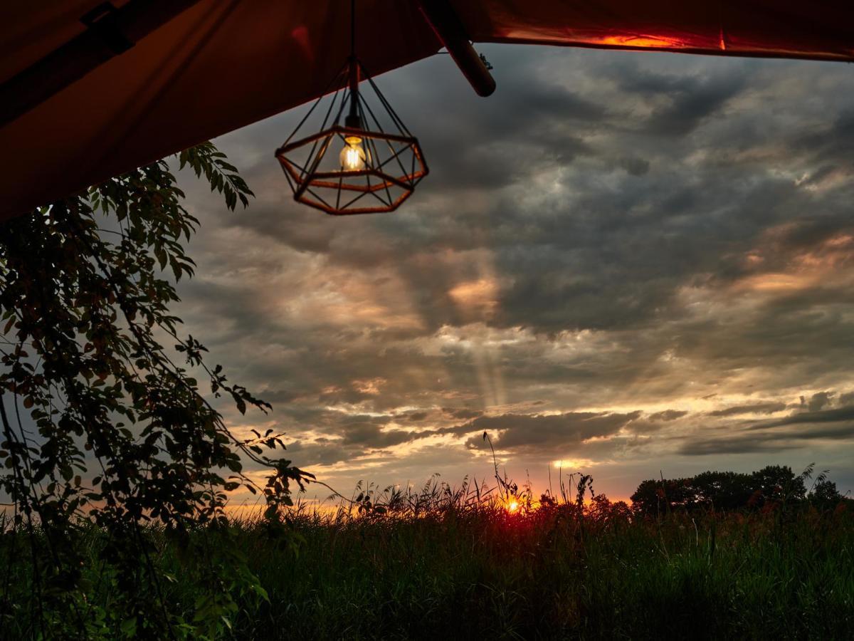 Zatoria Luxury Glamping Zator Hotel ภายนอก รูปภาพ
