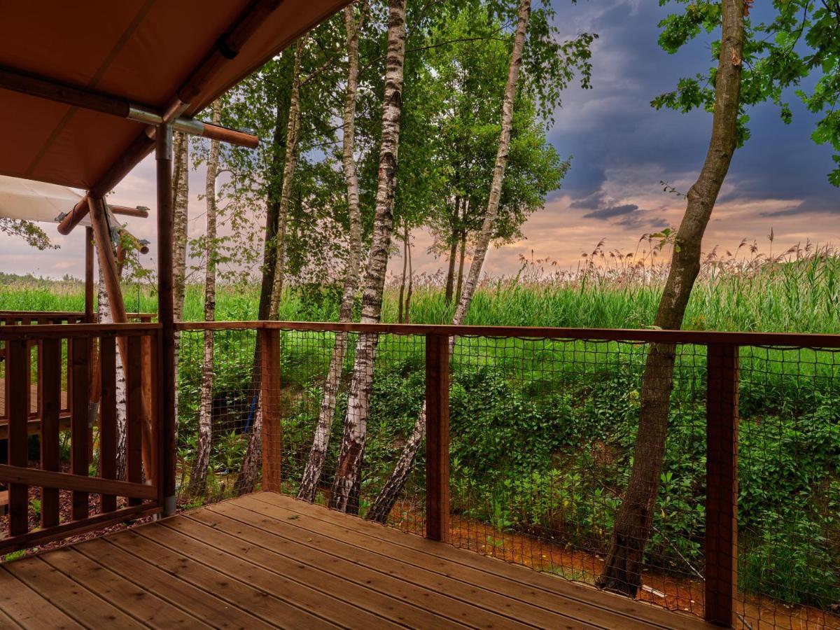 Zatoria Luxury Glamping Zator Hotel ภายนอก รูปภาพ